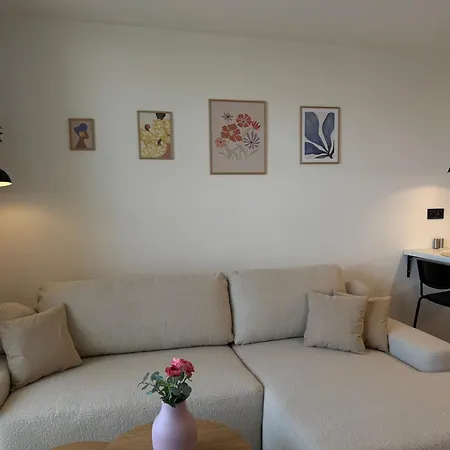 Apartment Hemsen Spisska Nova Ves Exterior photo